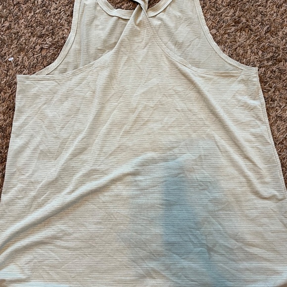 Women's Peloton Purpose Twist Back Green activewear tank top sz M NWOT - Picture 3 of 5